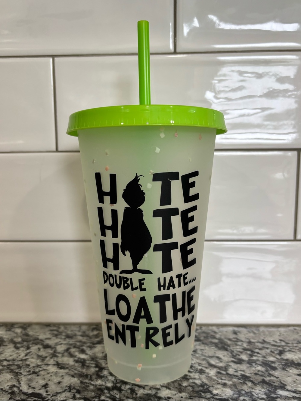 New! Grinch color changing confetti cold cup